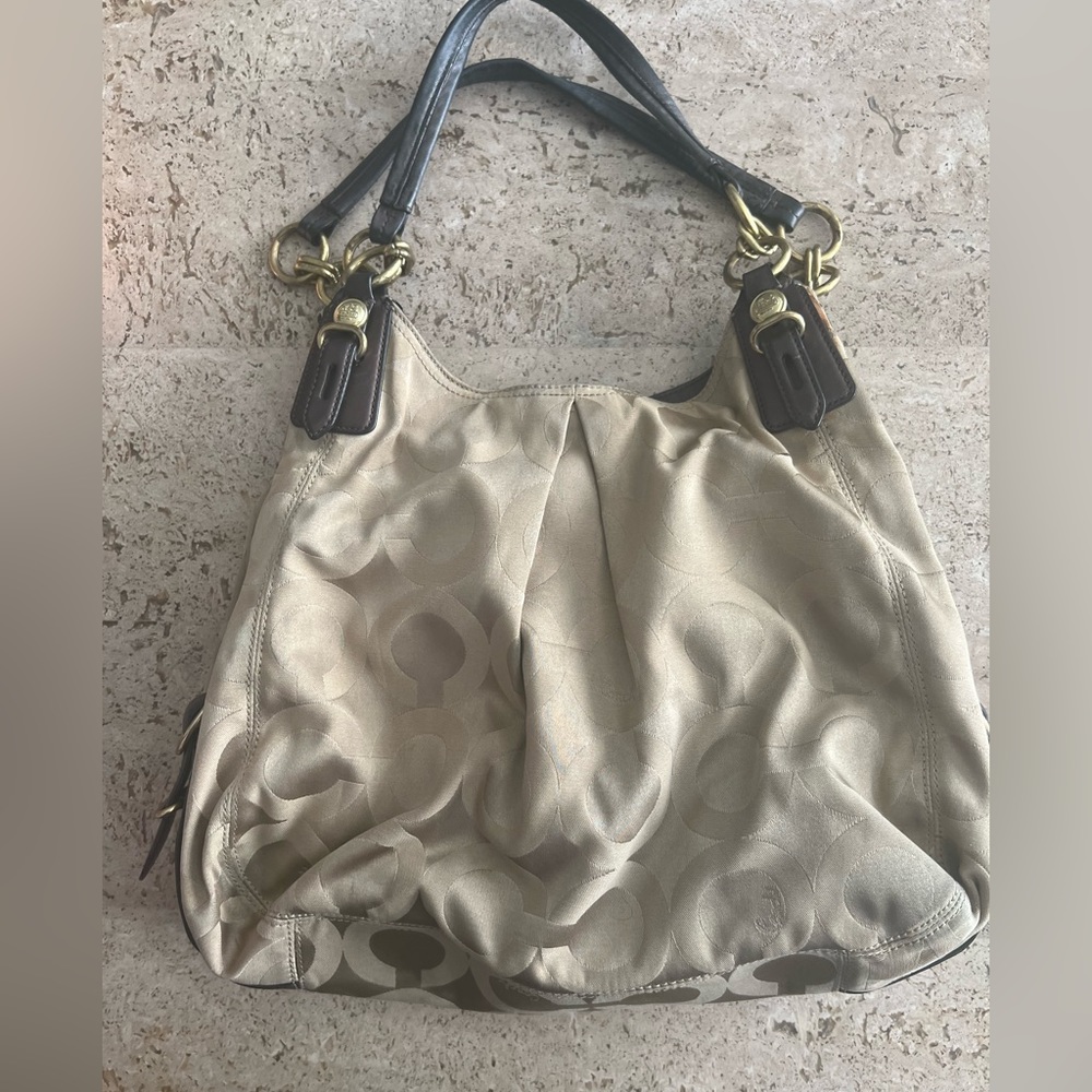 Coach Handbag - Picture 3 of 4